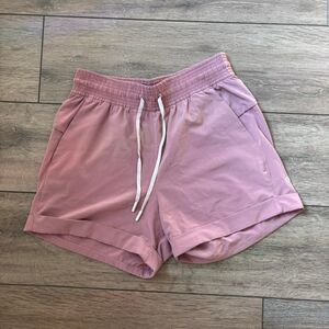 lululemon spring break away short in quicksand size 4